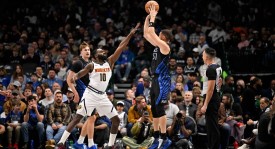 默里33+5弗拉格伤退 掘金力克独行侠迎三连胜