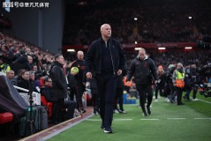 再输就到第八了！利物浦不敌曼城，媒体开始渲染斯洛特“接班人”