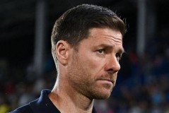 阿隆索下课新风波揭秘！球星爆料其硬碰皇马高层，结局早有预兆