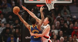 罗威增加训练量有望月底回归 杨瀚森出场时间或被压榨