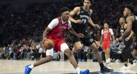 费尔斯36+10香农26分 鹈鹕不敌森林狼